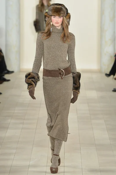 Look 1